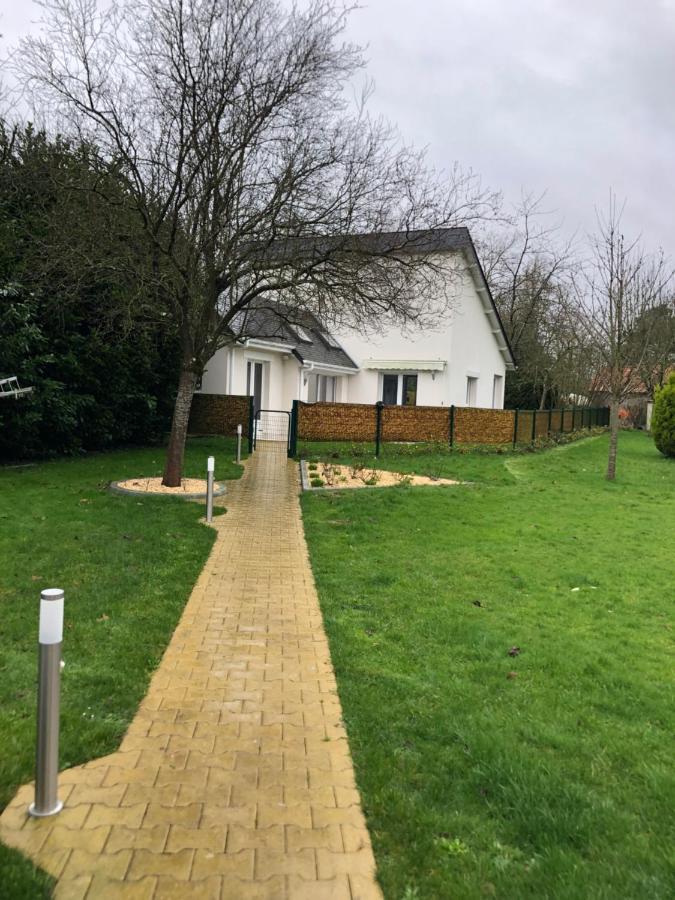 Gîte vickie Livry  Extérieur photo
